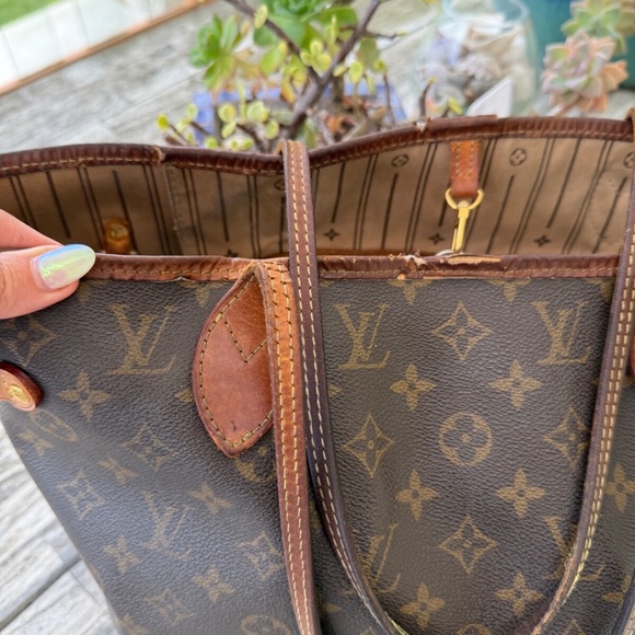Louis Vuitton Neverfull Tote MM Brown Canvas Monogram Purse - Picture 4 of 12